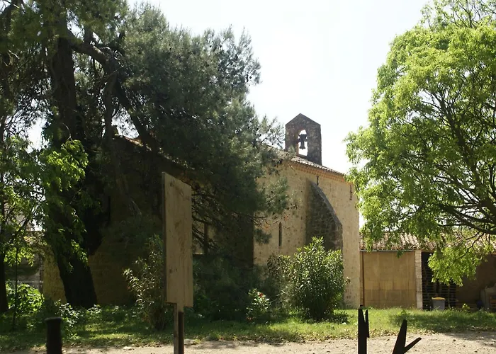 In Murviel With French Garden * Autignac (Herault)